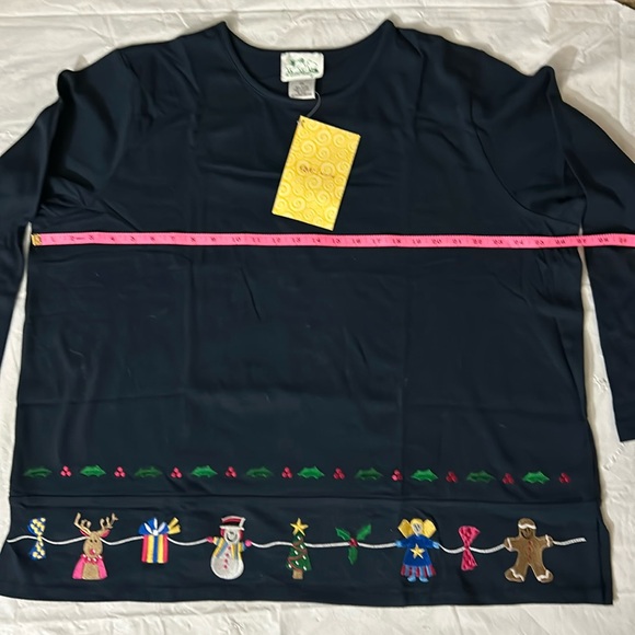 The Quacker Factory Christmas Themed 2piece Long sleeve and skirt set. - Picture 3 of 13